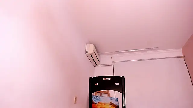 ANGEL NICOLAS online show from February 27, 2025, 11:37 pm