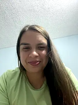 Nathaly00  online show from September 28, 2025, 4:52 am