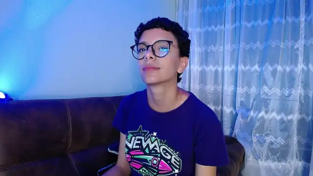 peyton golden1 online show from March 9, 2025, 7:23 am