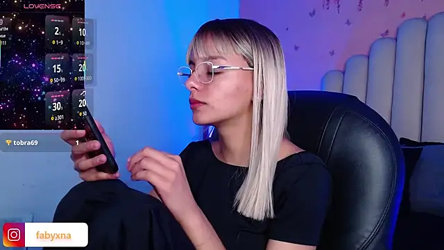 peyton golden1 online show from October 14, 2025, 3:51 am