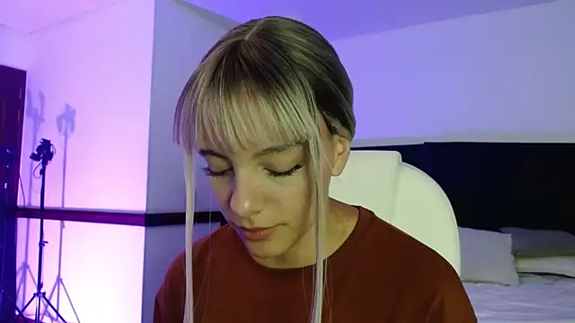 Snapshot of peyton_golden1 chatting on February 23, 2026, 3:08 am peyton golden1 online show from February 23, 2026, 3:08 am