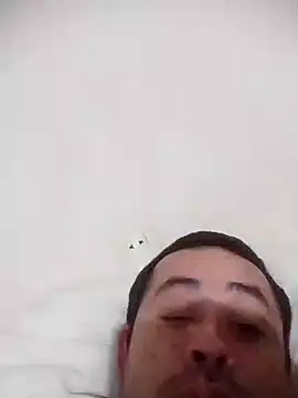 juanbenitez2 online show from March 16, 2025, 4:34 pm