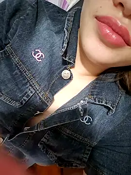 Snapshot of Wettpussyxx chatting on October 13, 2025, 4:36 am Wettpussyxx online show from October 13, 2025, 4:36 am