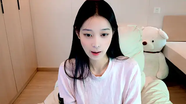 Xueb J online show from October 22, 2025, 6:13 am