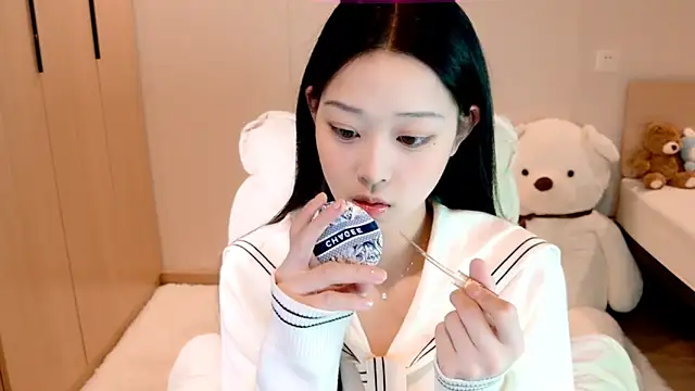 Xueb J online show from January 22, 2025, 5:38 pm