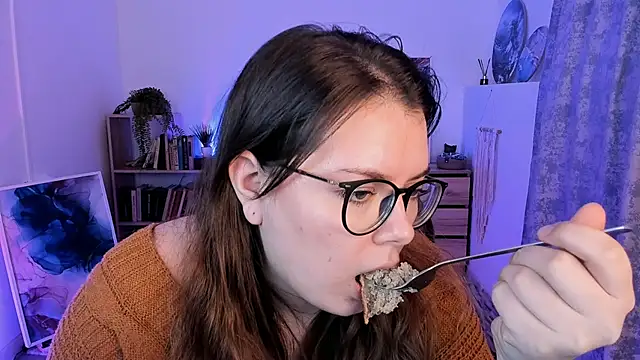 KeytSilvas online show from February 5, 2025, 3:09 pm