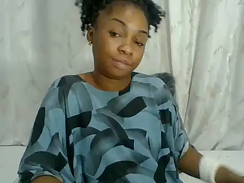 Snapshot of PrettyPrincess14 chatting on June 20, 2026, 6:24 pm PrettyPrincess14 online show from June 20, 2026, 6:24 pm