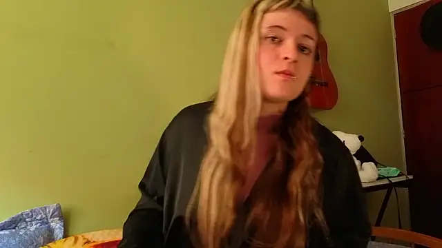 Snapshot of NEXT_DOOR_GIRL_ chatting on March 1, 2026, 12:16 pm NEXT DOOR GIRL online show from March 1, 2026, 12:16 pm