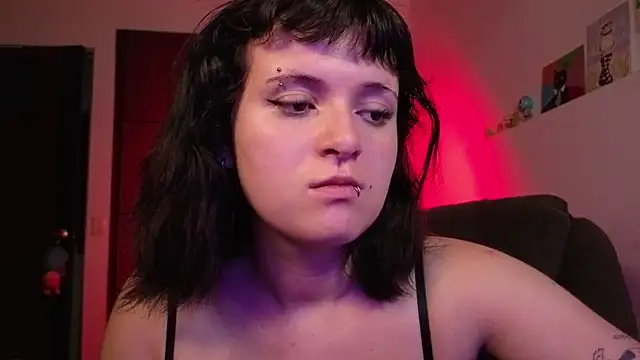 NEXT DOOR GIRL  online show from May 26, 2026, 10:52 pm