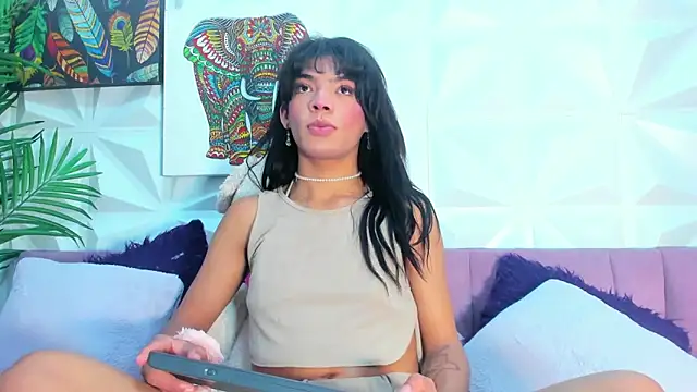 Briyit Doll online show from June 8, 2026, 1:22 pm