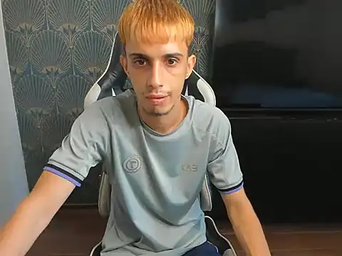 se6model online show from September 13, 2025, 1:55 pm