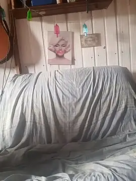 pedrodavid  online show from April 11, 2026, 7:28 pm