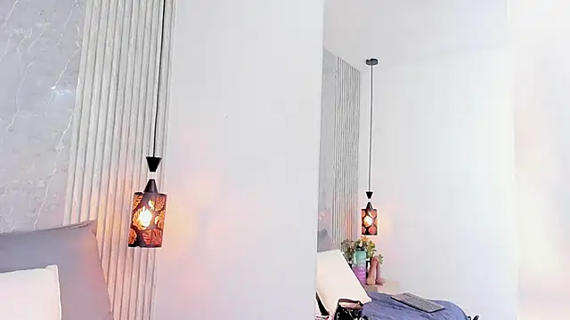 Snapshot of Sophiee_Velvet chatting on March 17, 2025, 12:25 pm Sophiee Velvet online show from March 17, 2025, 12:25 pm