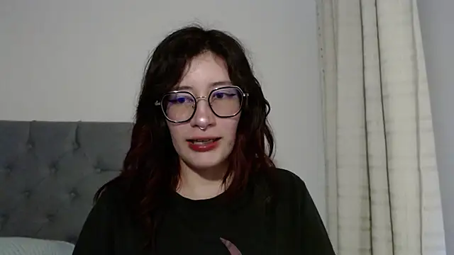 mariana124- online show from January 11, 2025, 4:25 pm