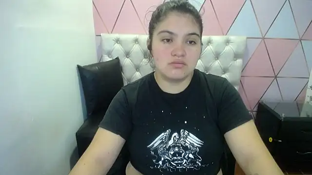 Marinasexxx online show from March 22, 2026, 6:53 pm