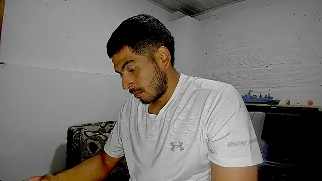 Himoreno25 online show from March 11, 2025, 11:15 pm