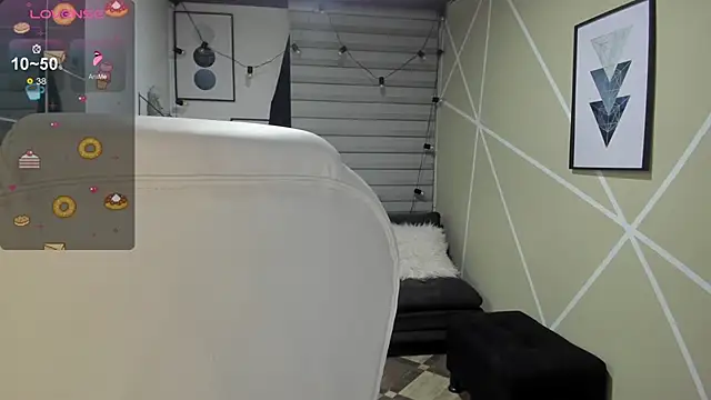 Snapshot of Enma__clark chatting on September 23, 2025, 3:57 am Enma clark online show from September 23, 2025, 3:57 am