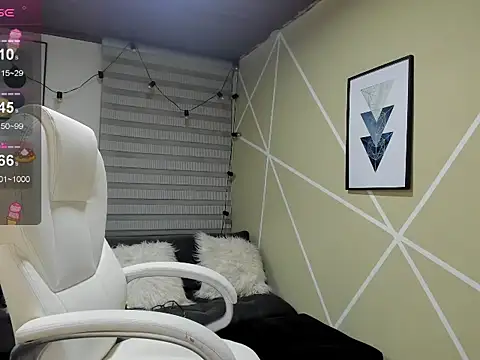 Snapshot of Enma__clark chatting on October 28, 2025, 4:24 am Enma clark online show from October 28, 2025, 4:24 am