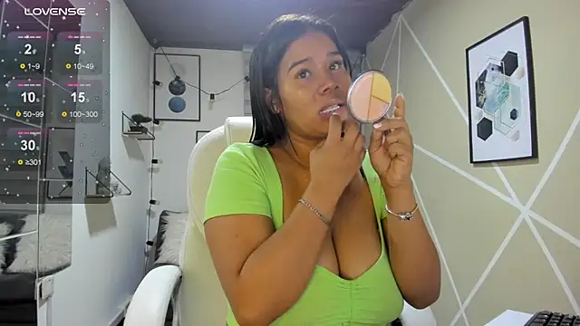 Enma  clark online show from February 21, 2026, 4:14 am