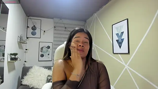 Snapshot of Enma__clark chatting on November 23, 2025, 4:22 am Enma clark online show from November 23, 2025, 4:22 am