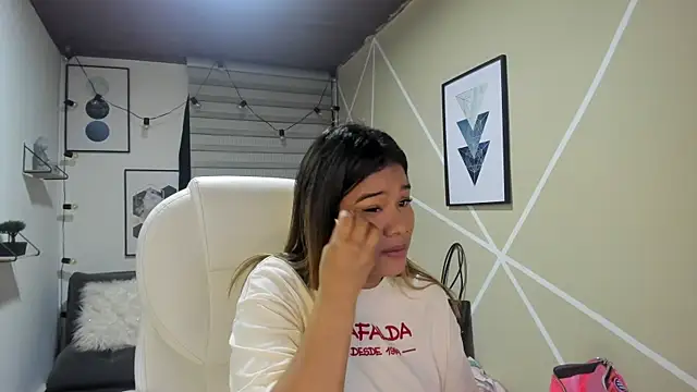 Snapshot of Enma__clark chatting on September 21, 2025, 4:28 am Enma clark online show from September 21, 2025, 4:28 am