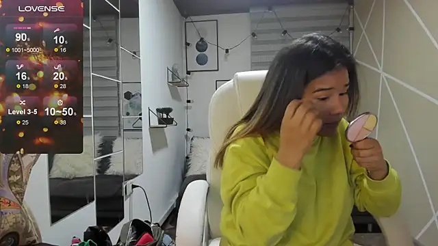 Snapshot of Enma__clark chatting on November 30, 2025, 4:24 am Enma clark online show from November 30, 2025, 4:24 am