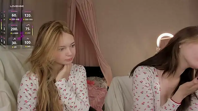 Vanessa Walters online show from October 12, 2025, 2:57 am