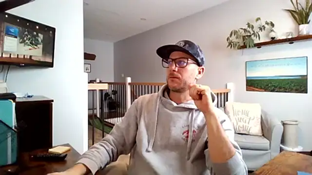 Bigdicktrav902 online show from February 18, 2026, 1:18 pm