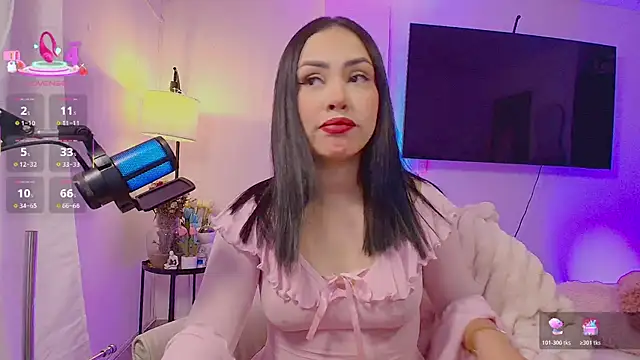 Snapshot of Maya_Bluee chatting on June 11, 2026, 11:24 pm Maya Bluee online show from June 11, 2026, 11:24 pm