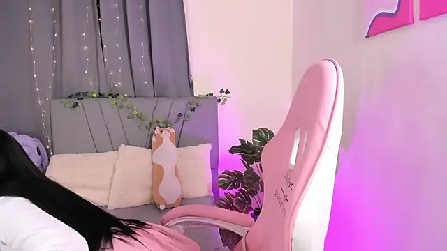 Snapshot of emy_bonita1 chatting on March 6, 2025, 12:10 am emy bonita1 online show from March 6, 2025, 12:10 am