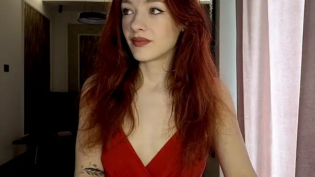 MiaRouge online show from March 19, 2026, 8:25 am