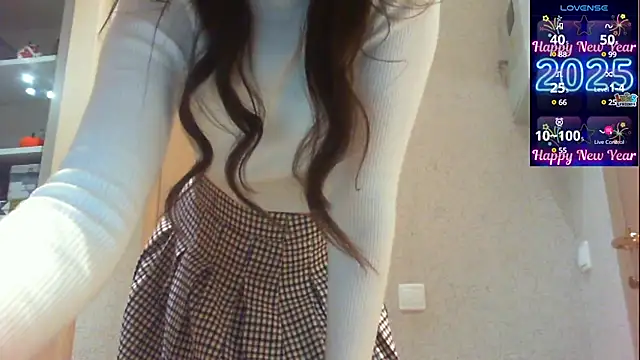 khu yam online show from January 5, 2025, 8:42 pm