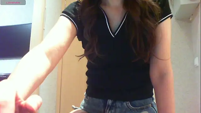 khu yam online show from October 12, 2025, 10:11 pm