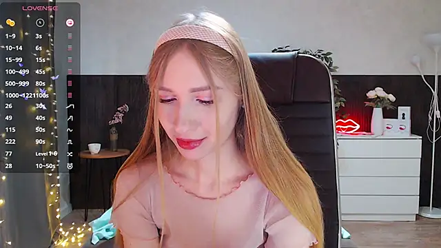 Cutie Annie online show from February 26, 2025, 5:13 am