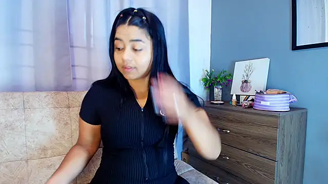 jade brunnette online show from November 13, 2025, 8:02 pm