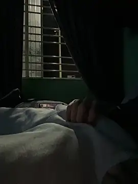 MephiticBermudas online show from October 8, 2025, 3:19 am