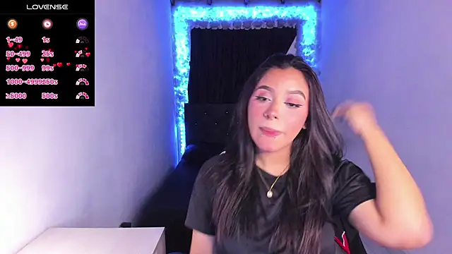 Mariana Hasper  online show from March 5, 2025, 12:49 am