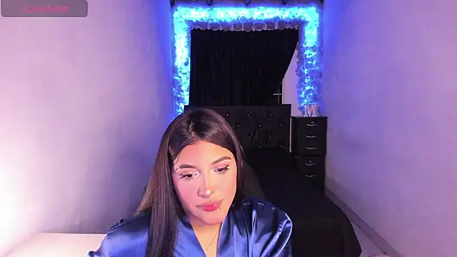 Mariana Hasper  online show from February 13, 2025, 12:13 am