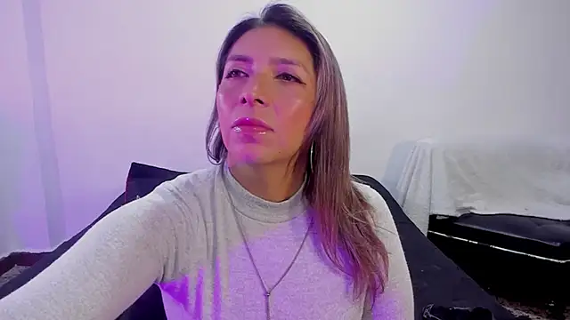 Snapshot of MichelleManson chatting on September 19, 2025, 9:57 am MichelleManson online show from September 19, 2025, 9:57 am