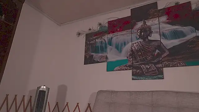 Snapshot of ariana-white- chatting on February 26, 2026, 10:43 pm ariana-white- online show from February 26, 2026, 10:43 pm