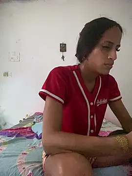 Snapshot of AlexaWarner chatting on July 5, 2026, 8:15 pm AlexaWarner online show from July 5, 2026, 8:15 pm