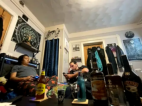 Snapshot of Roommatesgonewild chatting on September 14, 2025, 12:22 am Roommatesgonewild online show from September 14, 2025, 12:22 am