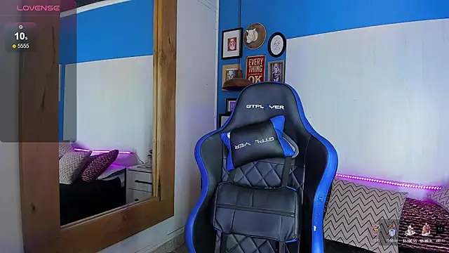 VladHellsing4 online show from March 8, 2025, 1:47 pm