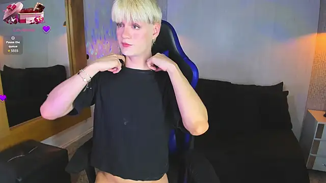 VladHellsing4 online show from April 9, 2026, 2:34 pm