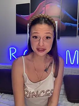 Kimsweet7 online show from September 25, 2025, 6:03 pm