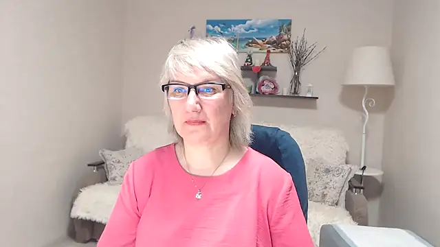 FleurMays online show from April 18, 2026, 3:53 am