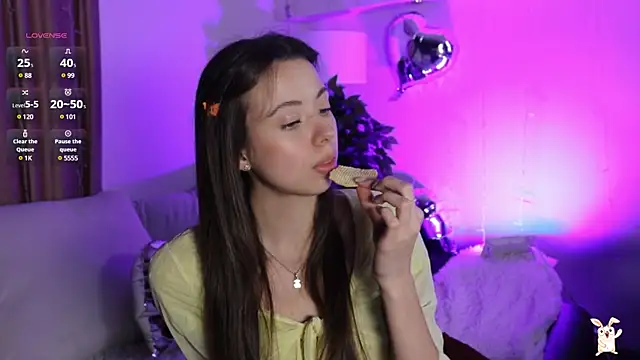 Snapshot of Goldy_Grace_ chatting on February 21, 2025, 2:48 pm Goldy Grace online show from February 21, 2025, 2:48 pm