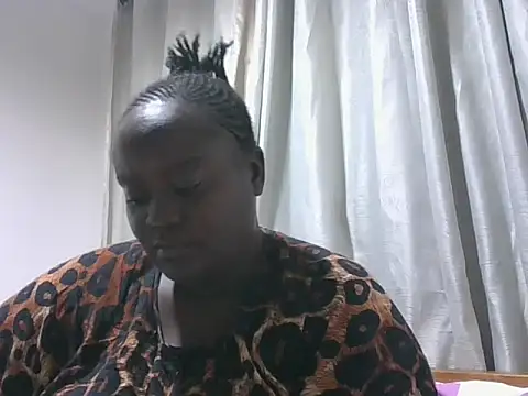 Hotwife8 online show from September 25, 2025, 3:40 pm