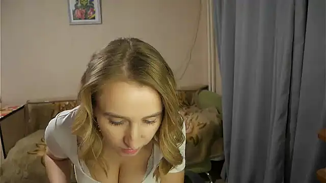 Sophiloren online show from January 26, 2025, 5:44 pm