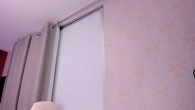 Leah Sweetie online show from October 28, 2025, 10:14 am